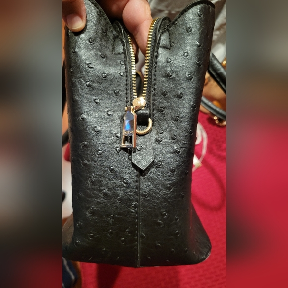 BEBE Handbag with coin purse 14' Ostrich Black - Picture 6 of 9